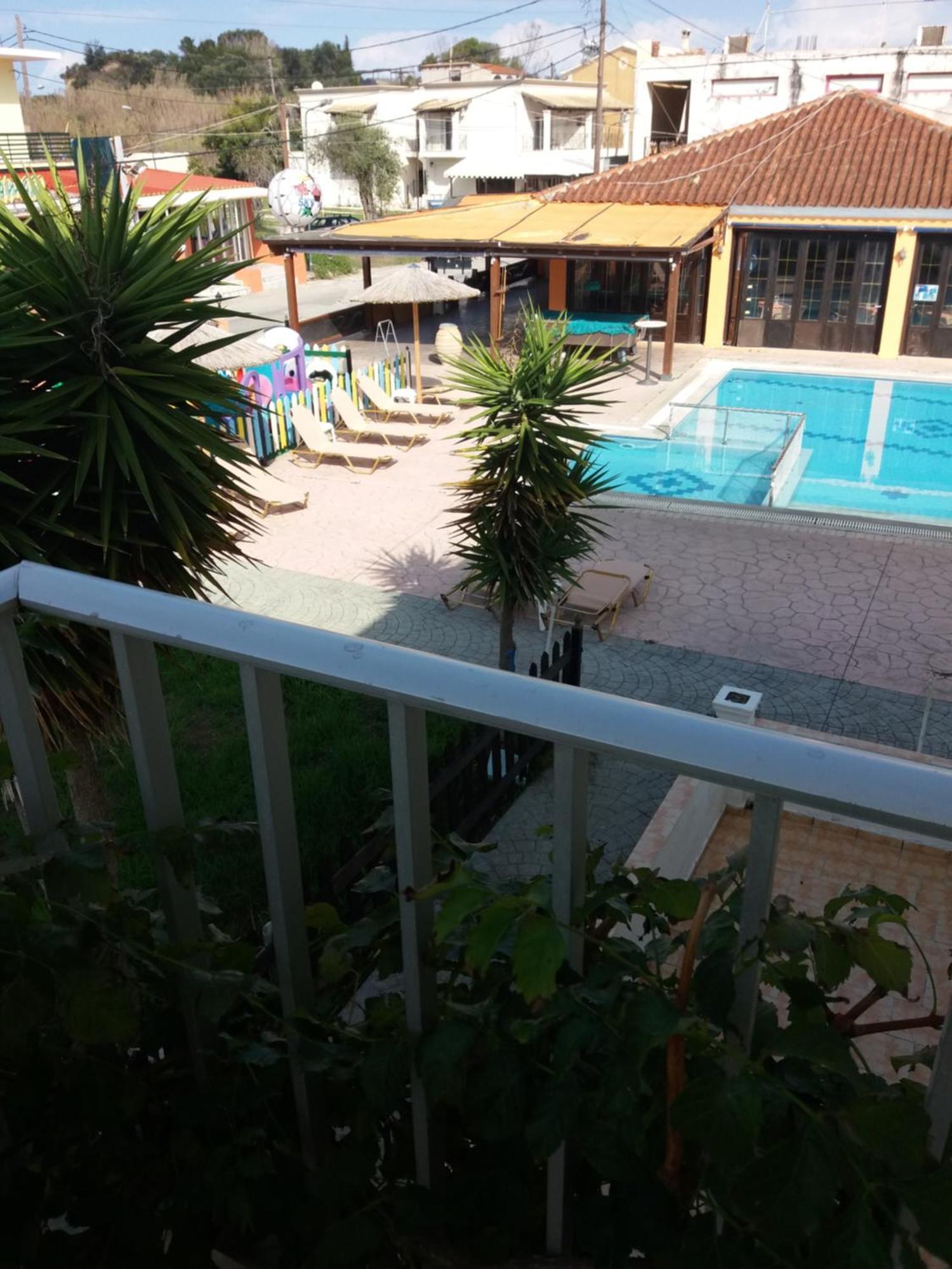 Amadeus Hawaii Apartments & Studios Сідарі Екстер'єр фото